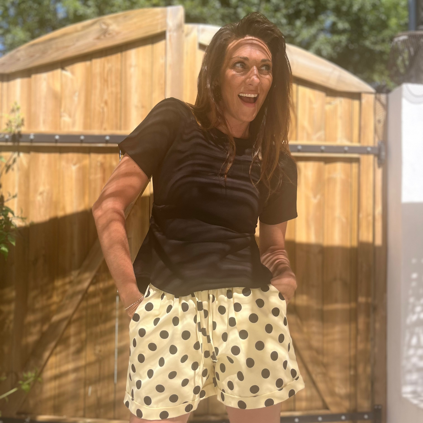 Short à pois jaune